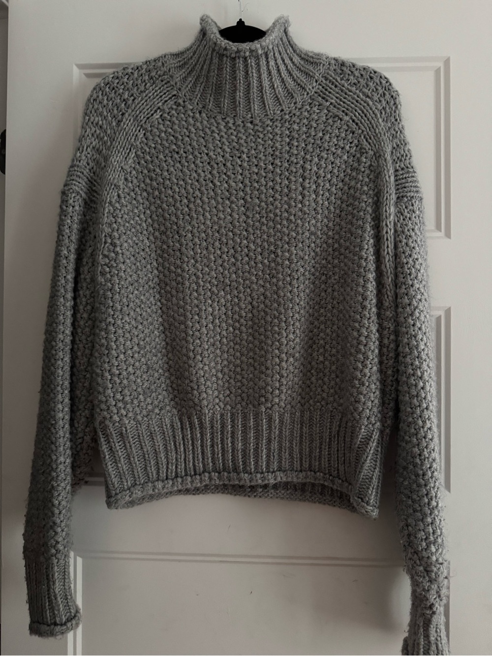H&M Light Gray Chunky Turtleneck Sweater